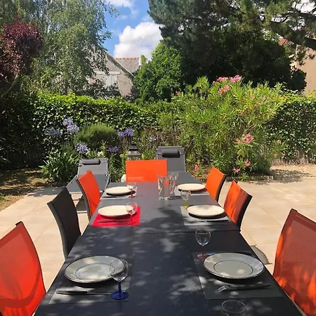 A Pied, Spacieuse Maison Pour 12 Holiday home *