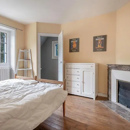 A Pied, Maison 12 Pers Avec Jardin Holiday home *