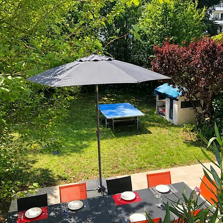 Hébergement de vacances Plage à pied, spacieuse maison pour 12 *